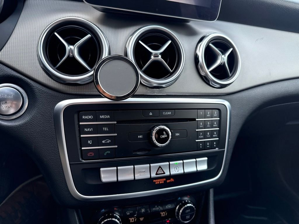 Used 2018 Black Mercedes-Benz GLA 250 image 20