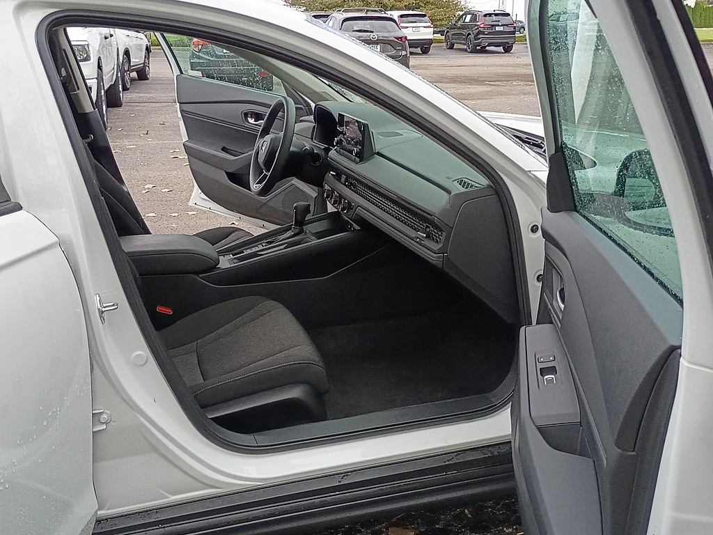 Certified Used 2023 WHITE Honda EX image 16