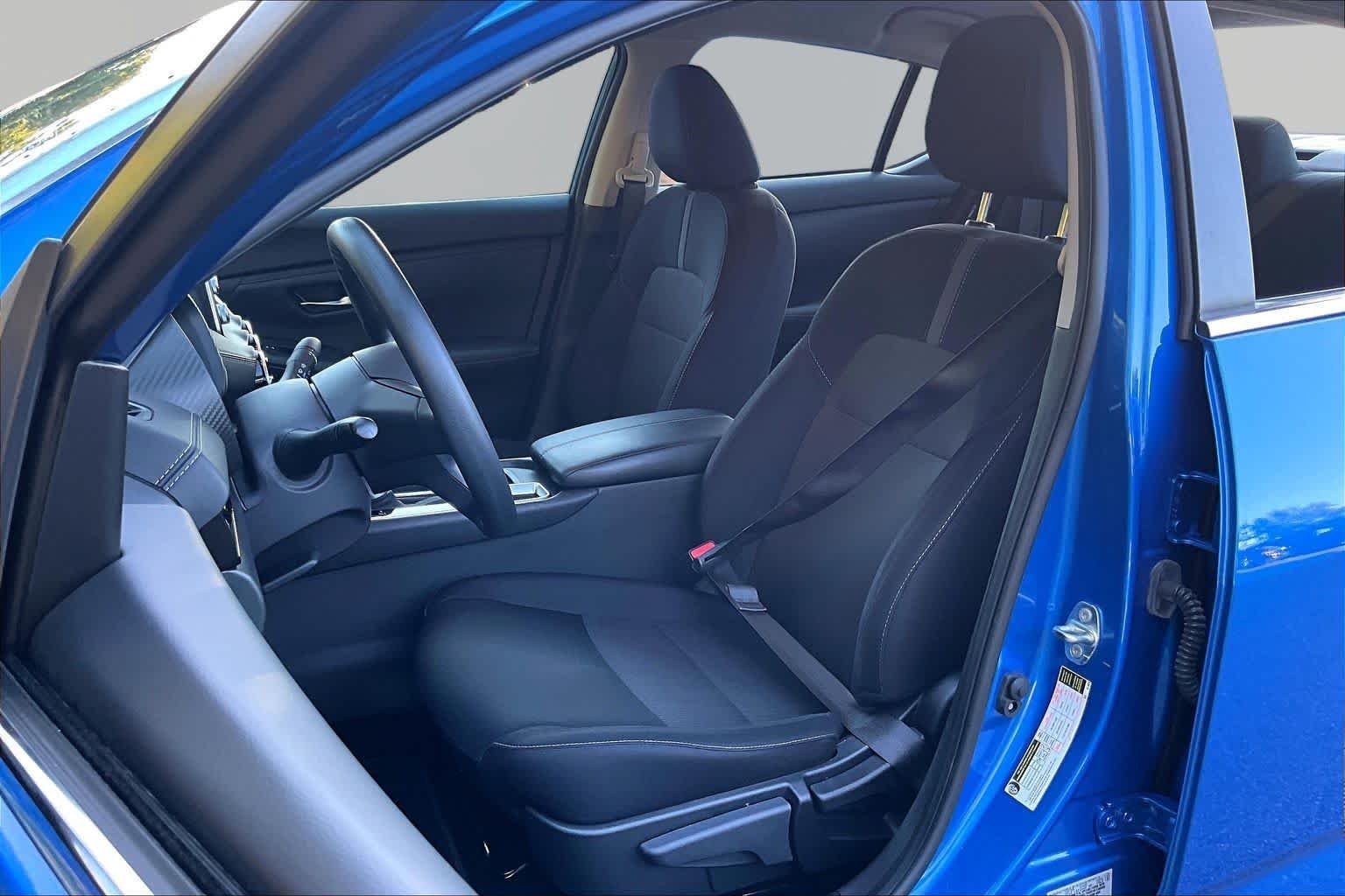 Used 2024 Electric Blue Metallic Nissan SV image 8