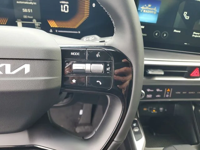 New 2026 Ivory Silver Kia S image 12