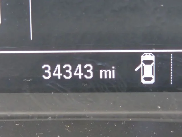 Used 2023 White Chevrolet LT image 34