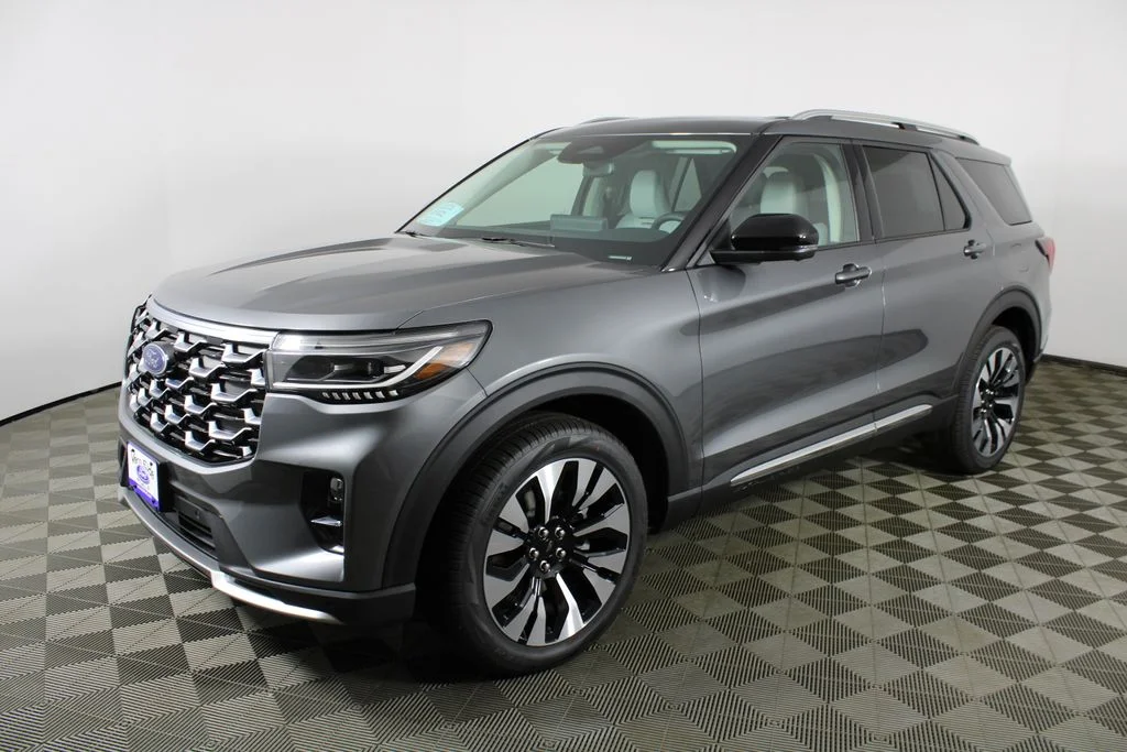2026 Ford Explorer Platinum - Photo 3