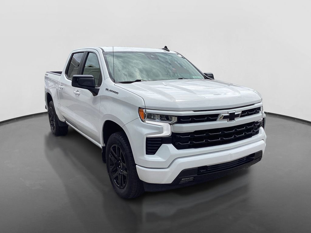 Used 2023 Summit White Chevrolet RST image 3