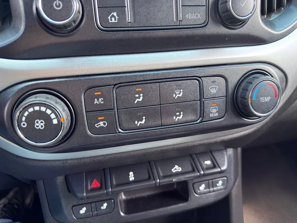 Used 2021 White Chevrolet LT image 38