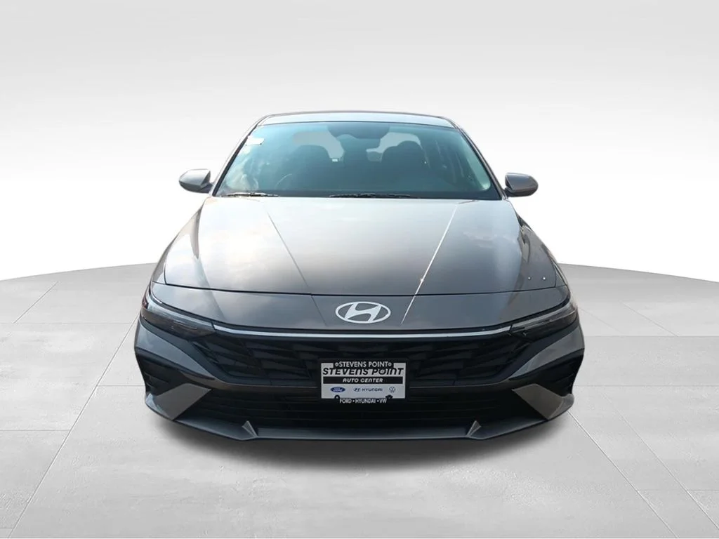 Used 2024 Fluid Metal Hyundai SEL image 10