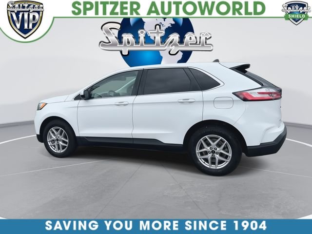 Used 2024 White Ford SEL image 7