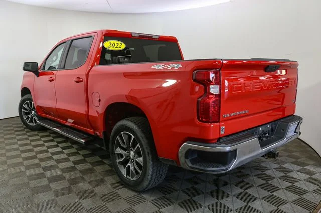 Used 2022 Red Chevrolet LT image 9