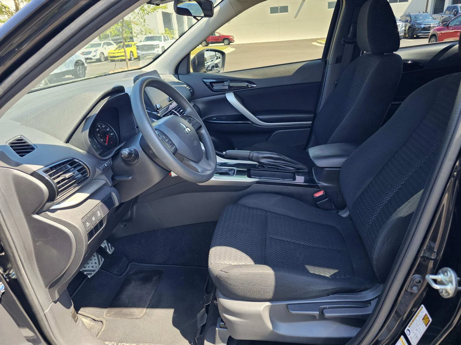 Used 2022 Black Mitsubishi LE image 19