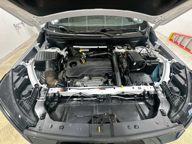 Used 2024 White GMC SLE image 25