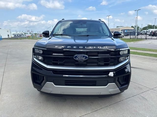 New 2026 Black Ford Platinum image 4