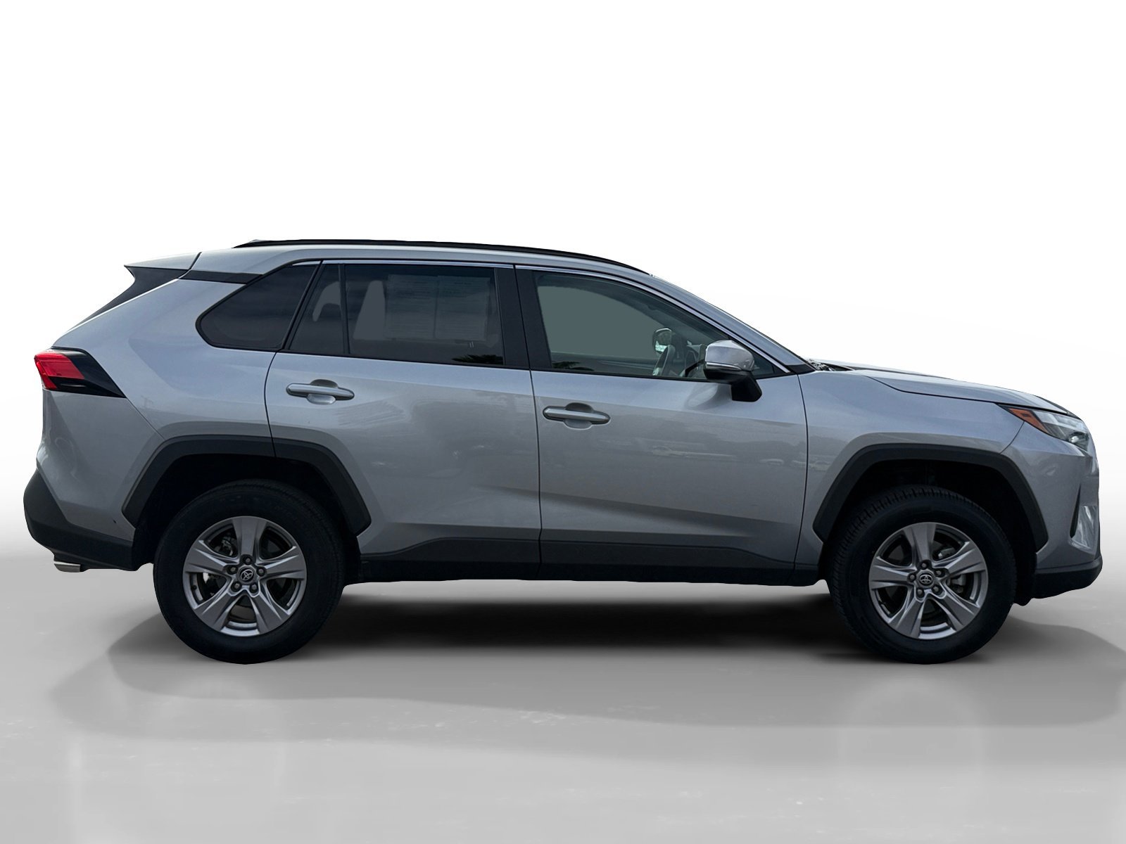 Used 2025 Silver Sky Metallic Toyota XLE image 6