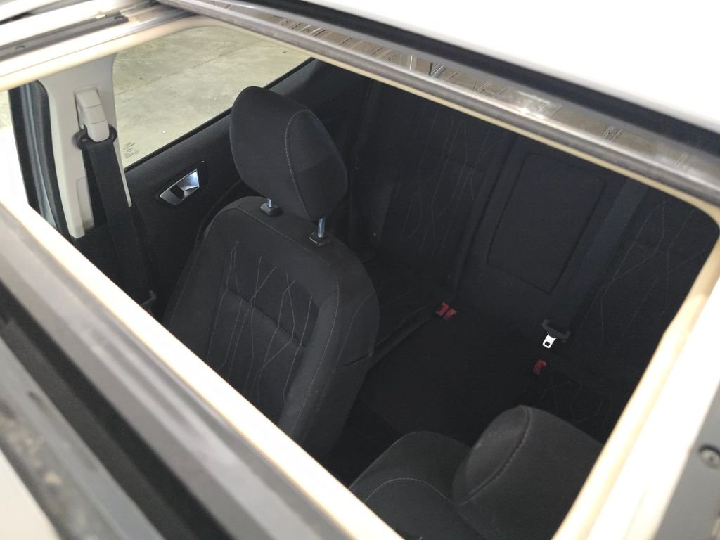 Used 2019 Silver Ford SE image 23