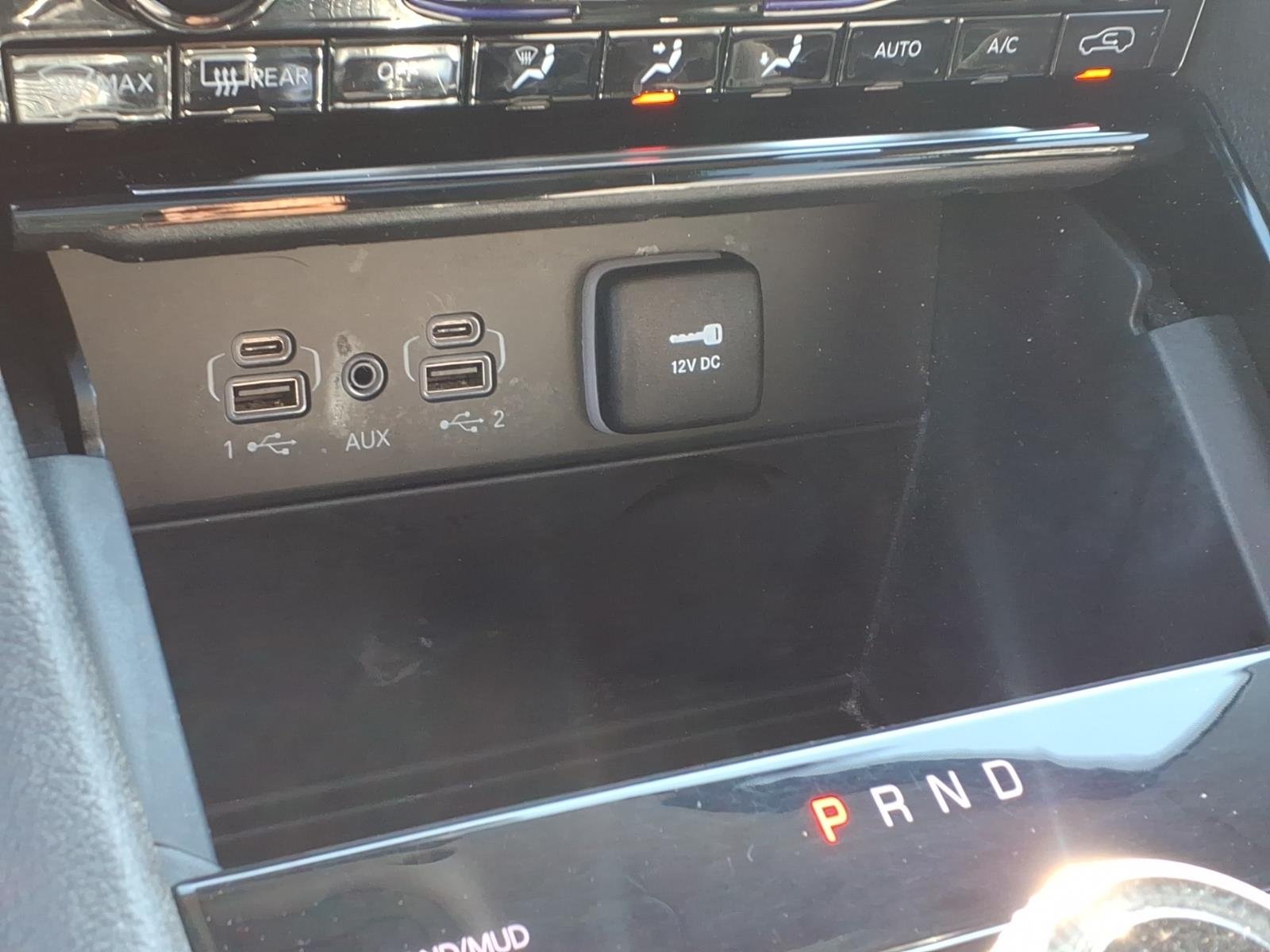 Used 2023 Gray Jeep Limited image 7