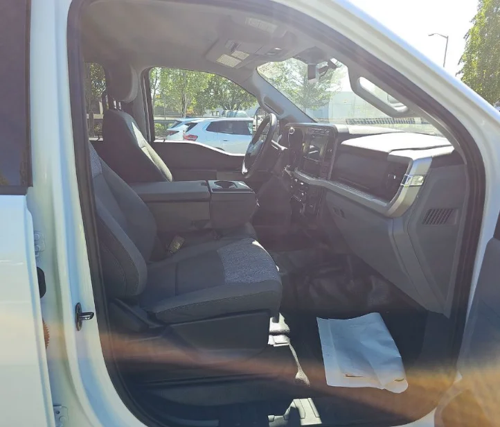 Used 2023  Ford XLT image 6