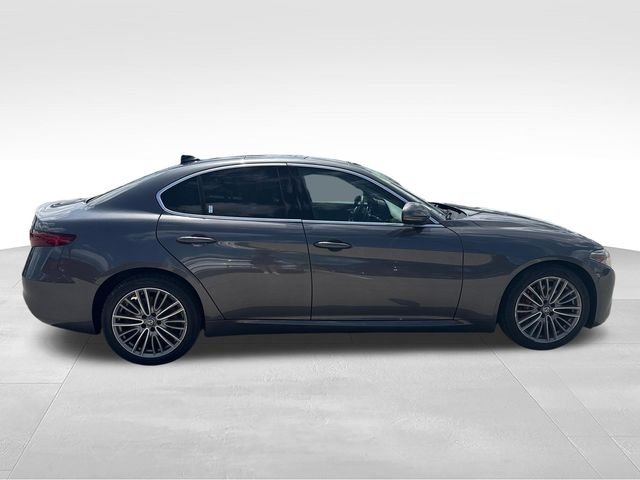 Used 2018 Gray Alfa Romeo Ti image 6