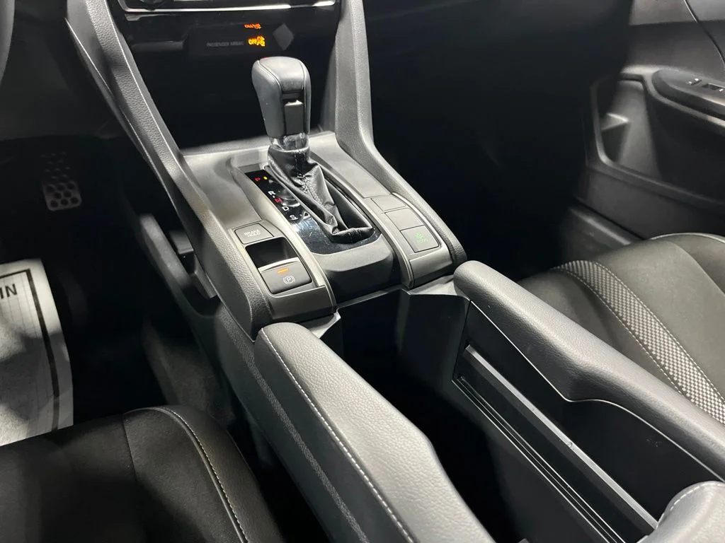 2021 Honda Civic Hatchback Sport - Photo 25