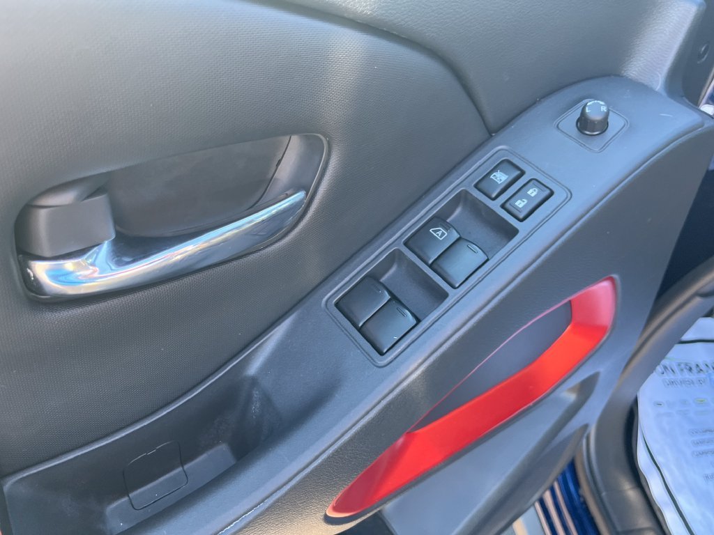 Used 2023 Blue Nissan PRO-4X image 11