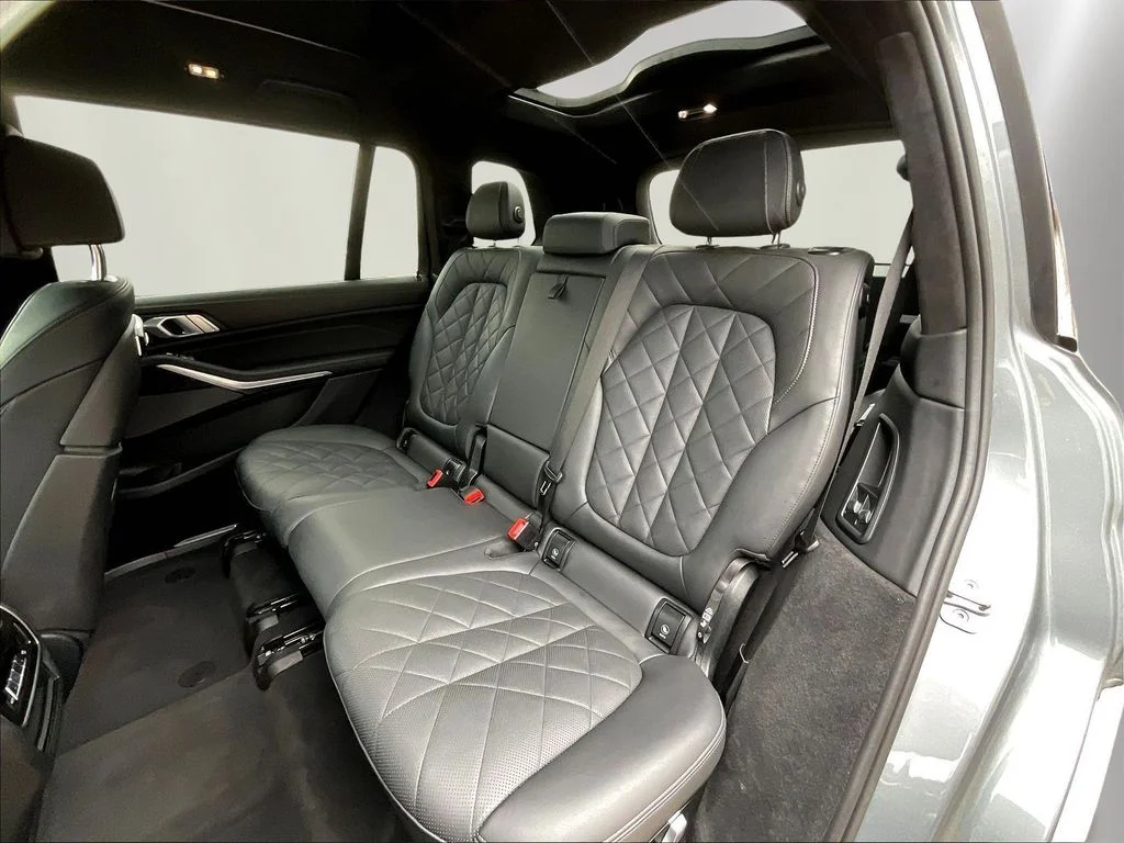Used 2024 Gray Metallic BMW xDrive40i image 22