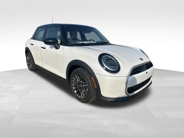 2026 MINI Hardtop's photo
