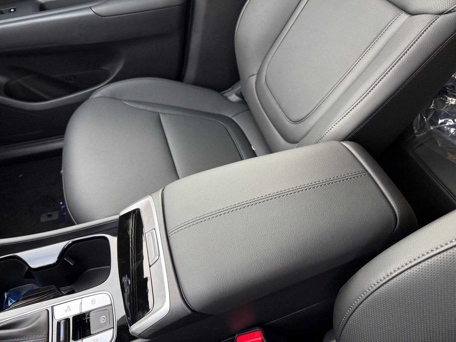 2026 Hyundai Santa Cruz SEL - Photo 14