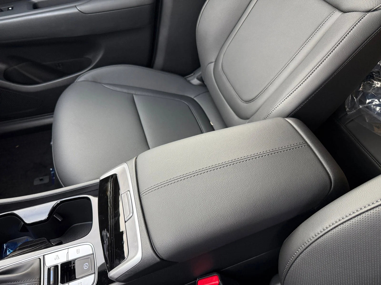 2026 Hyundai Santa Cruz SEL - Photo 14