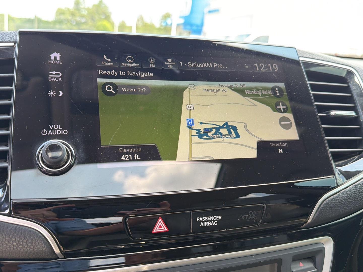 Used 2019 White Diamond Pearl Honda Touring w/Rear Captain