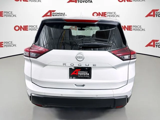 Used 2025 Silver Nissan SV image 6