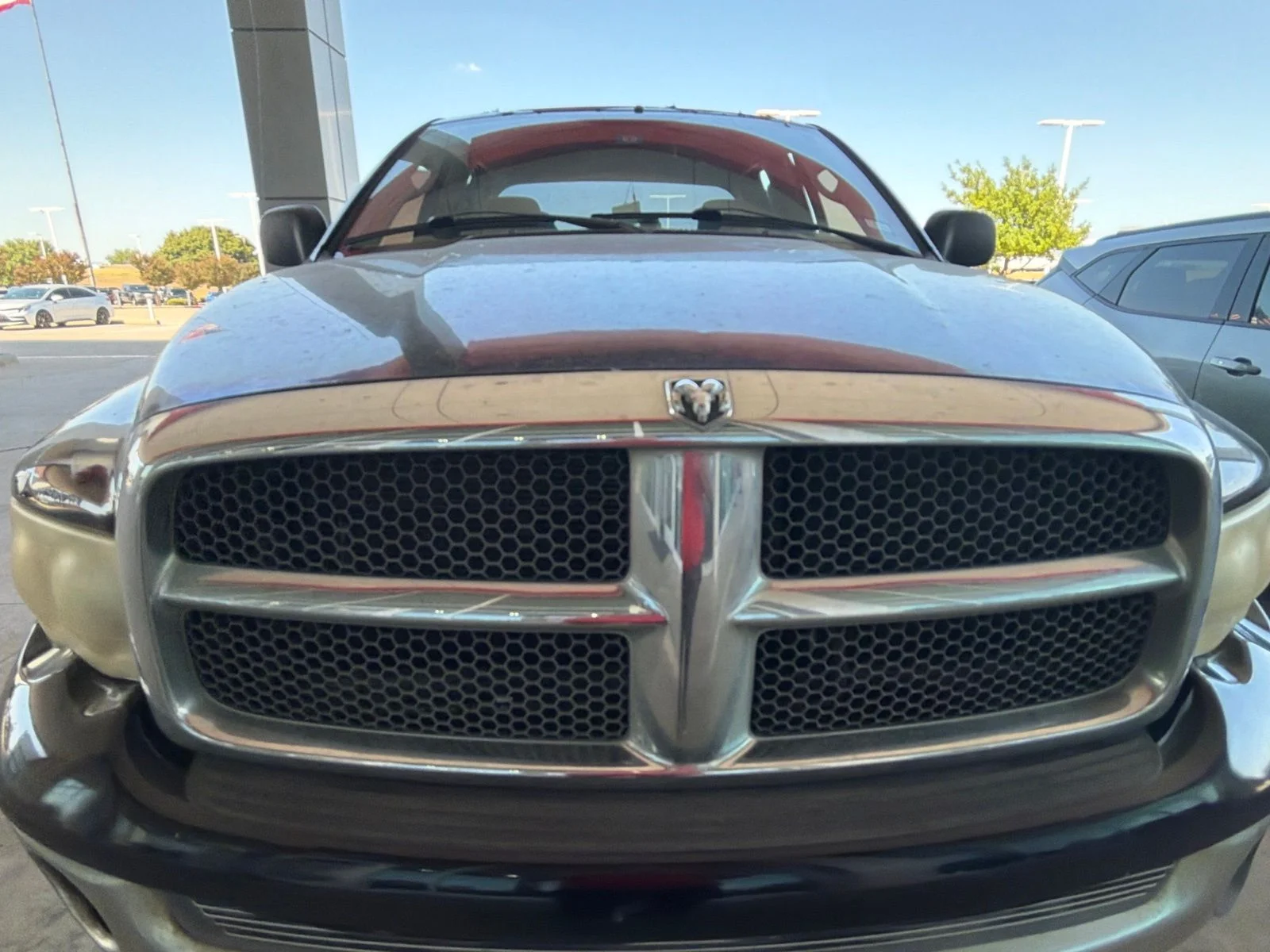 Used 2005 Blue Dodge SLT image 24