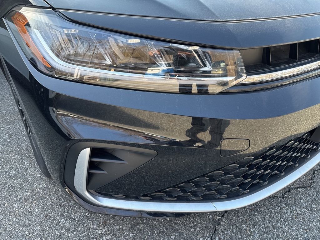2025 Volkswagen Jetta SE - Photo 14