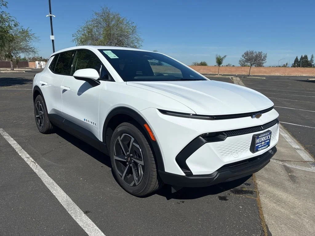 New 2026 Summit White Chevrolet LT image 1