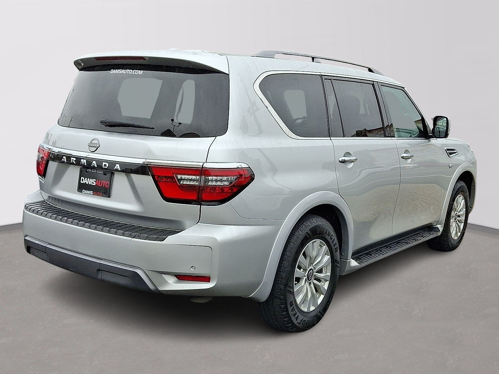 2022 Nissan Armada SV - Photo 6