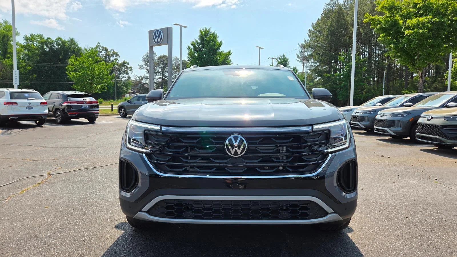 2026 Volkswagen Atlas Cross Sport SE w/Tech - Photo 8