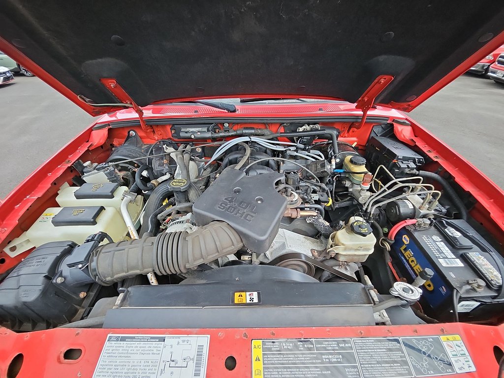 Used 2002  Ford Edge image 28