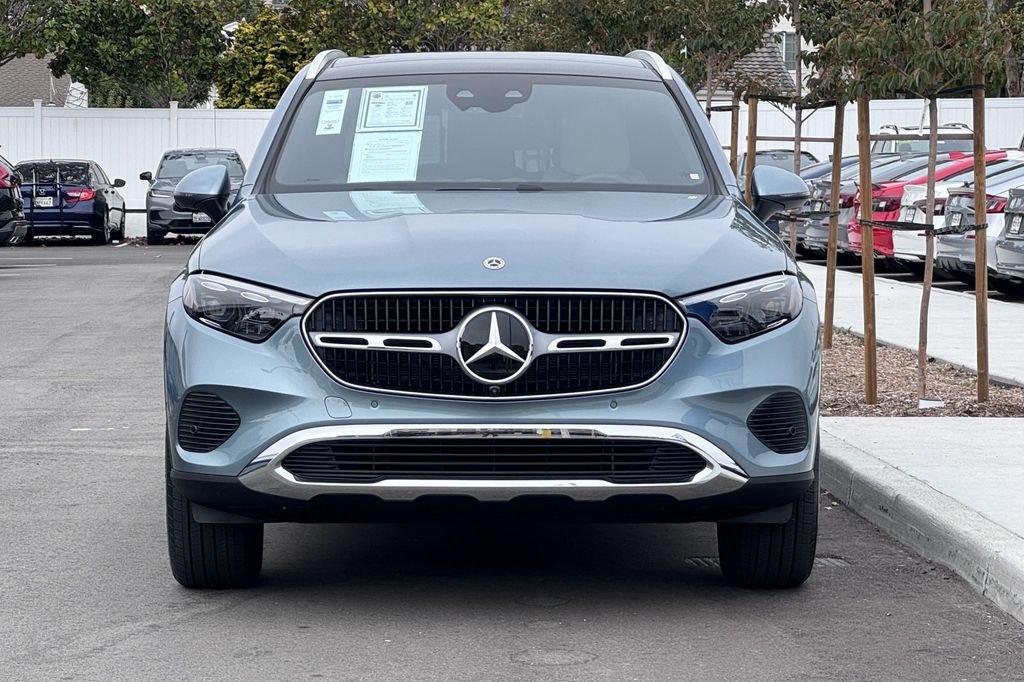 Used 2026 Verde Silver Metallic Mercedes-Benz GLC 350e image 9