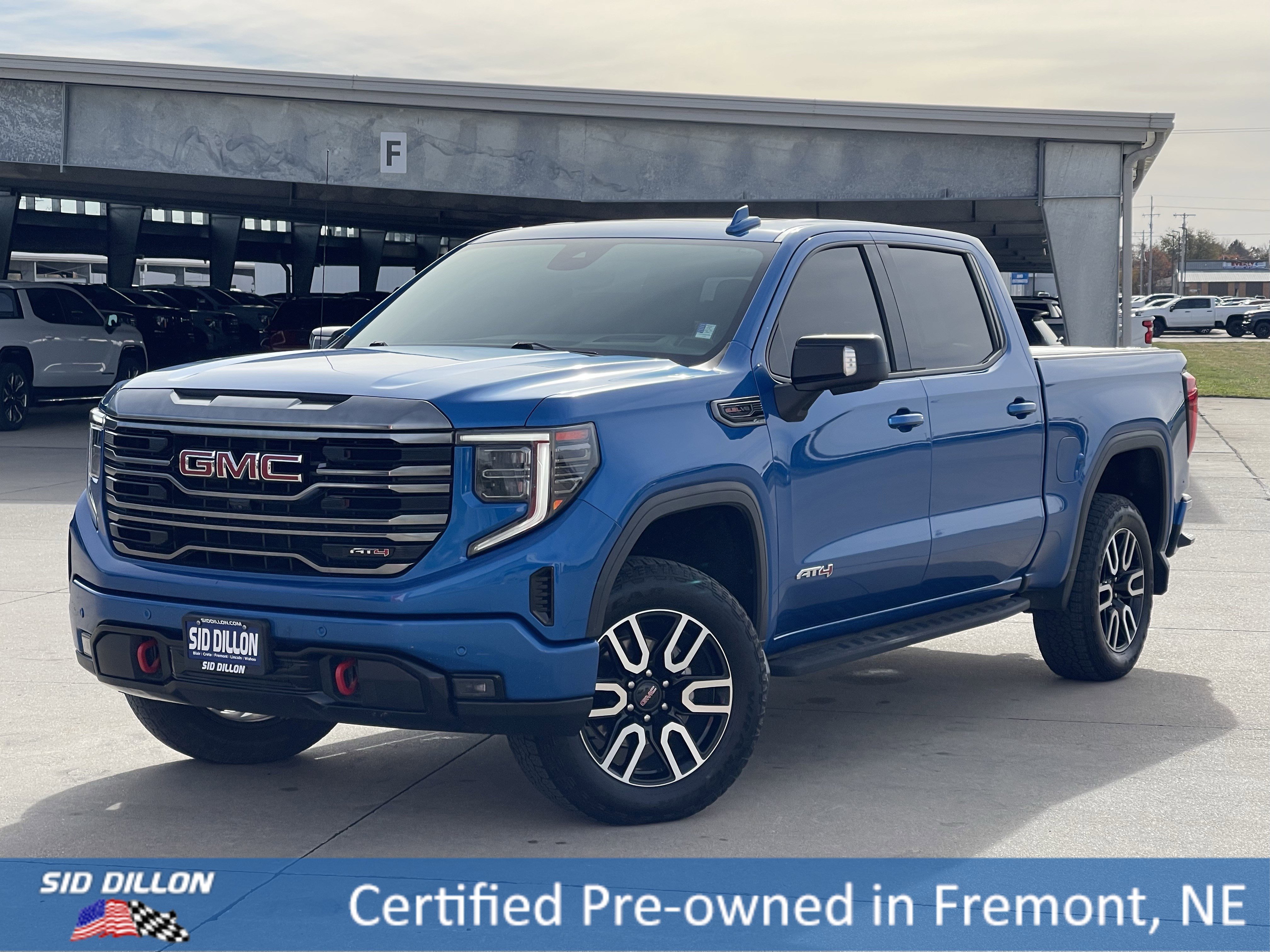 2022 GMC Sierra 4WD Crew Cab Short Box AT4's photo