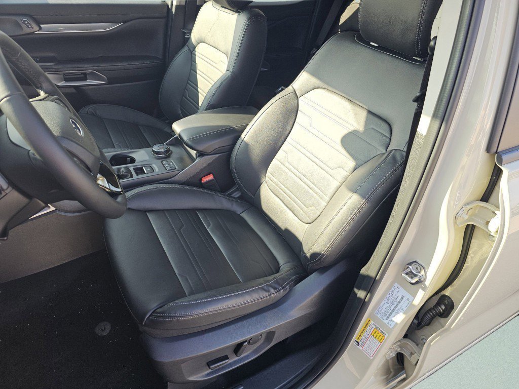 New 2025 Desert Sand Ford LARIAT image 6