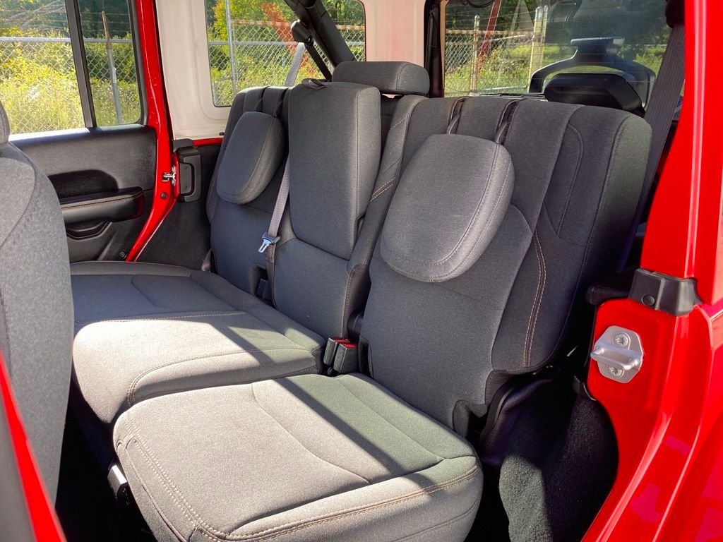 2024 Jeep Wrangler 4xe Sahara 4XE - Photo 18