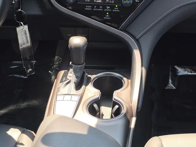 2024 Toyota Camry SE - Photo 15