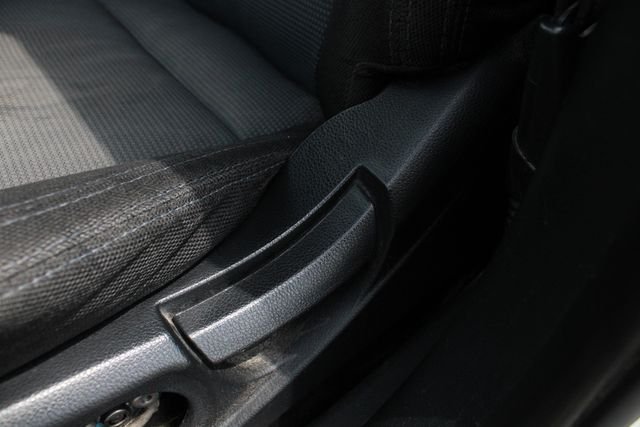 Used 2014 Silver Kia LX image 4