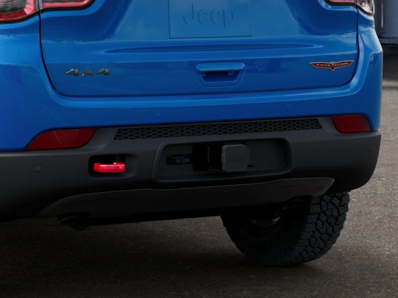 New 2026 Hydro Blue Pearl-Coat Exterior Paint Jeep Trailhawk image 39