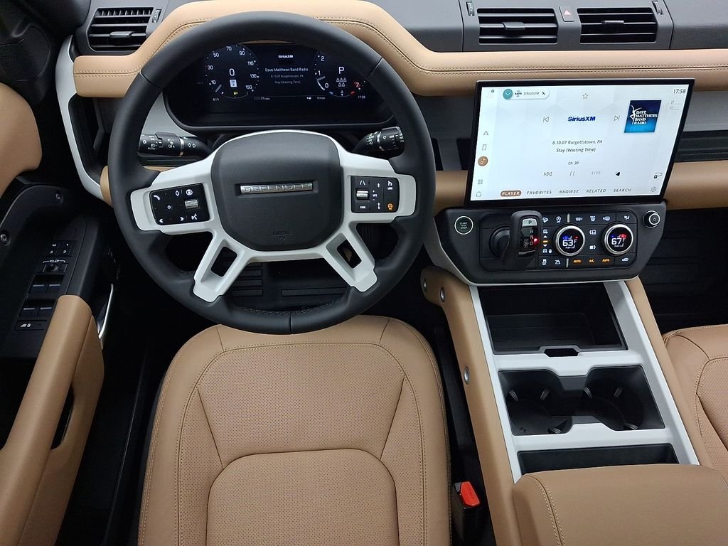 New 2026 Santorini Black LAND ROVER X-Dynamic SE image 7