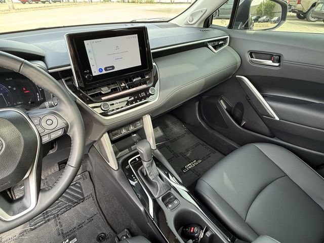 Used 2025 Black Toyota XLE image 14