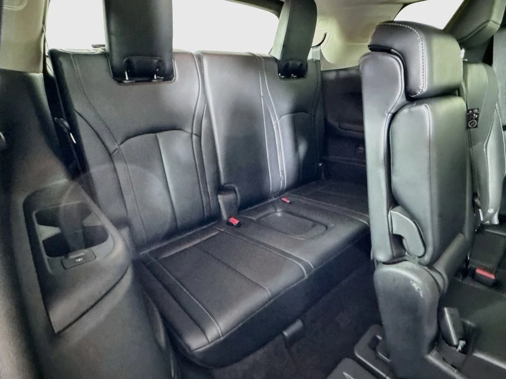 Certified Used 2023 Black INFINITI LUXE image 38
