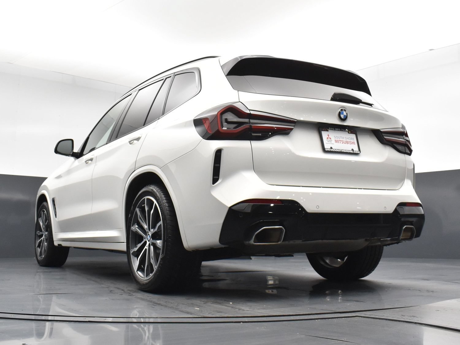 Used 2022 Alpine White BMW xDrive30i image 21