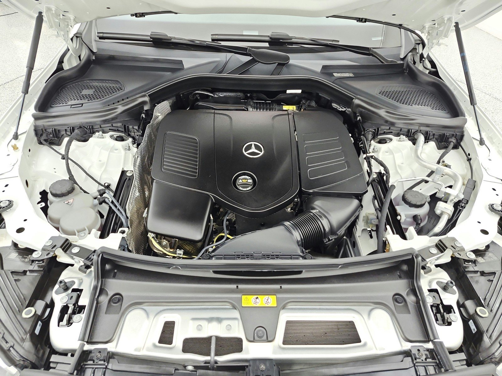 Certified Used 2026 Polar White Mercedes-Benz GLC 300 4MATIC® Coupe image 17