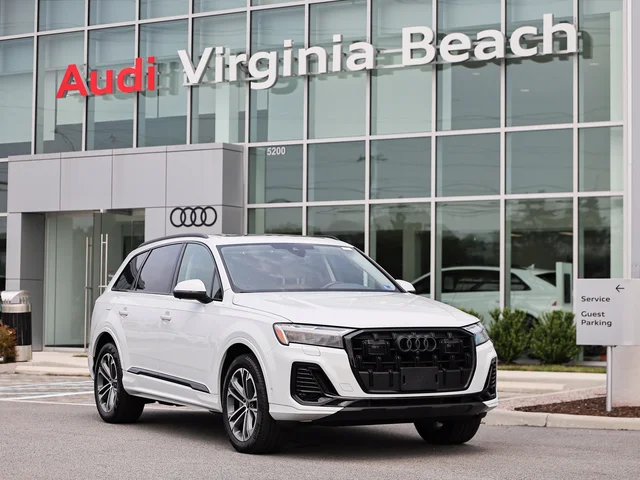 2025 Audi Q7 45 Premium Plus