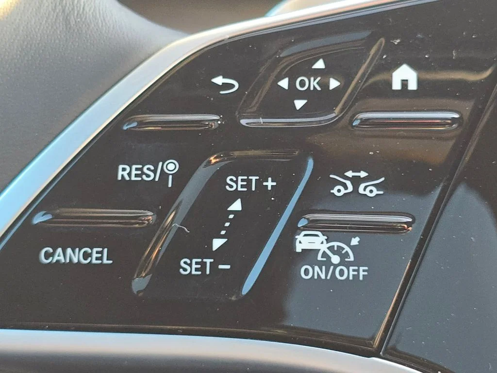 2025 Mercedes-Benz GLE GLE450 - Photo 35