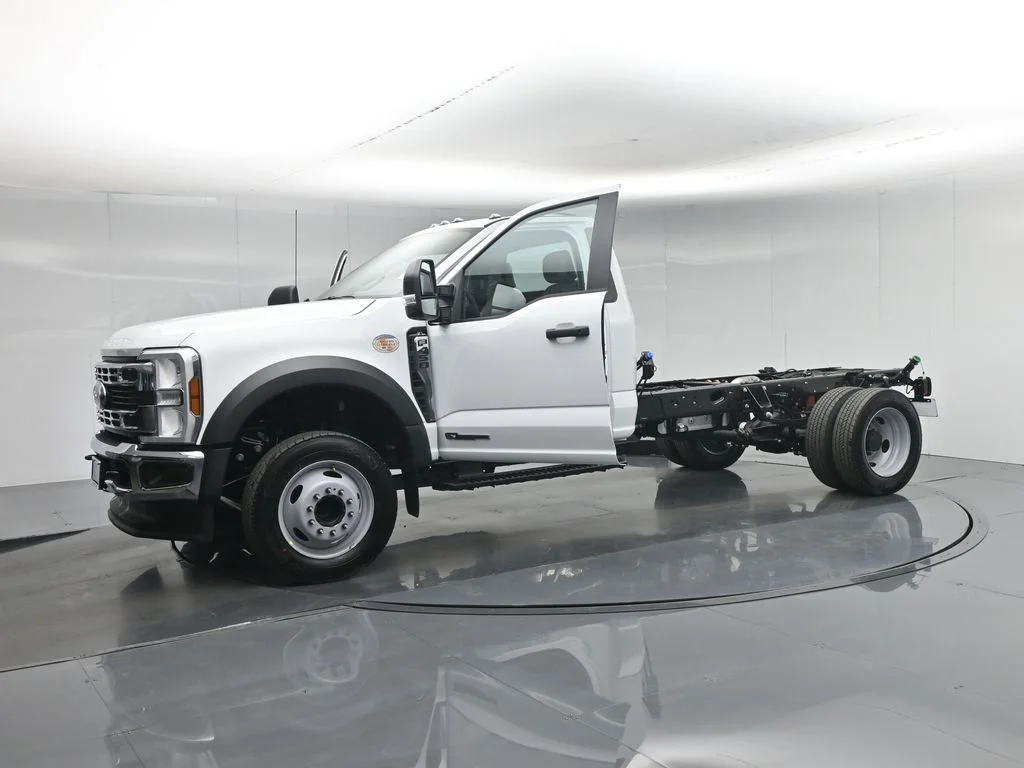 New 2026 White Ford XL image 5
