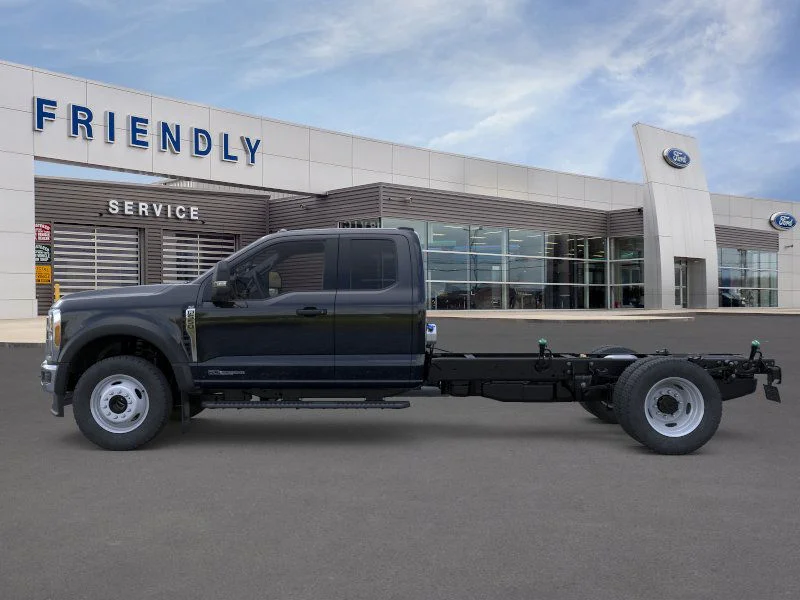 New 2026 Agate Black Metallic Ford F-550® XLT image 30