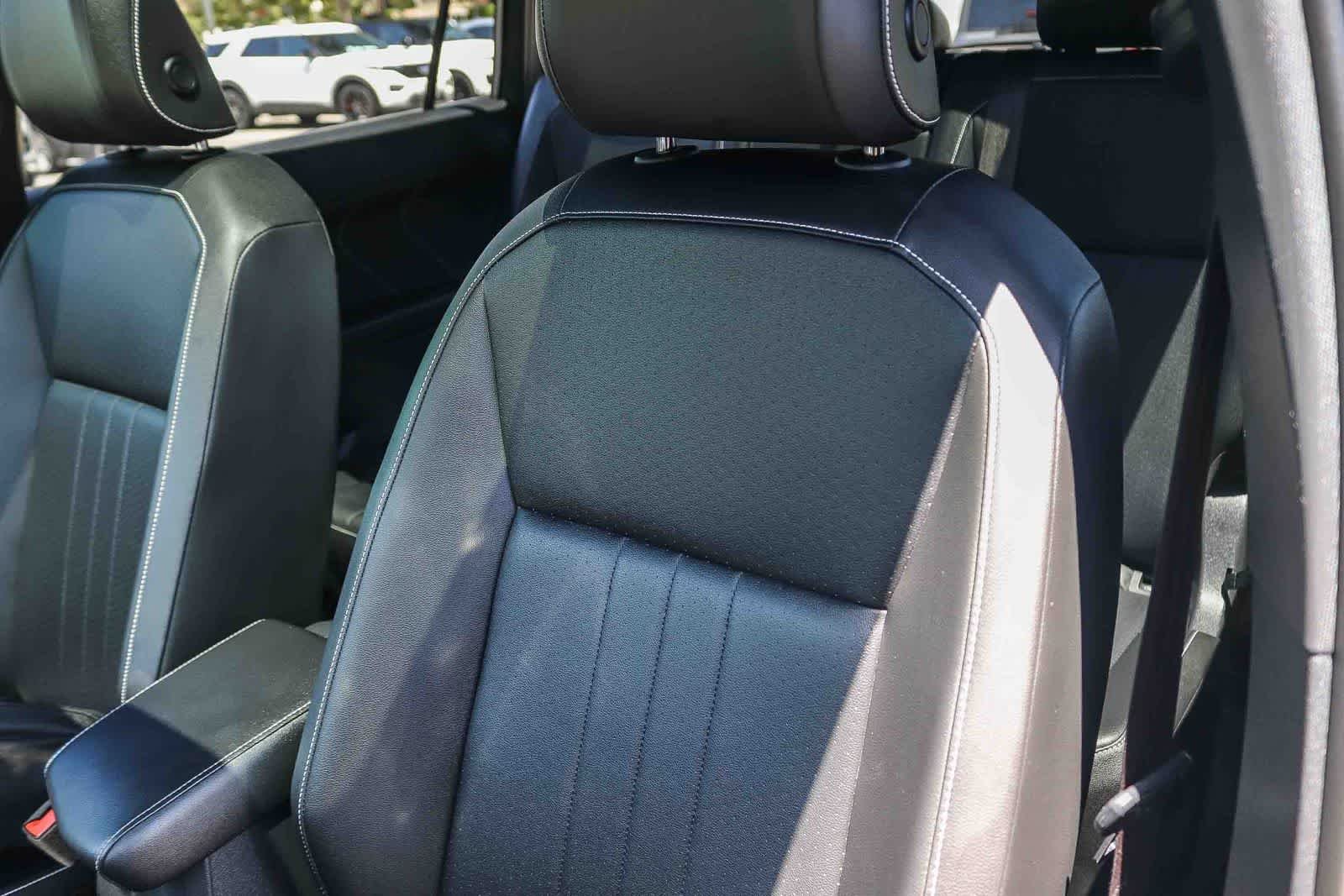 Used 2022 Platinum Gray Metallic Volkswagen SE R-Line Black image 27